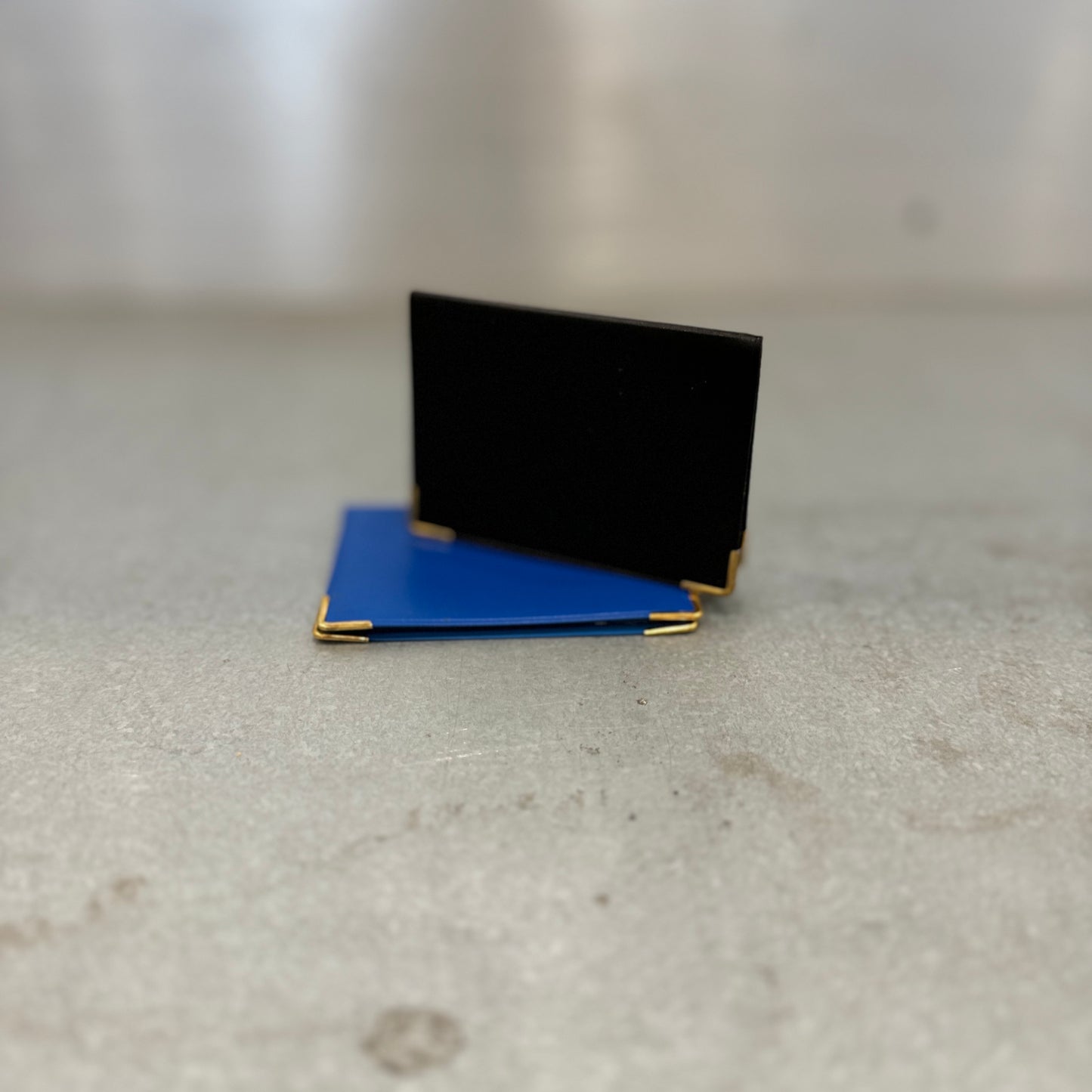 Custom Card Wallets Upright Different Colors Marah