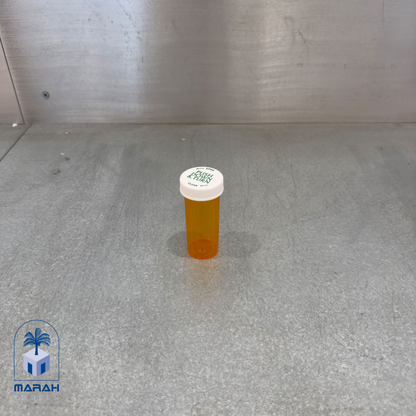 按下并拧开瓶盖