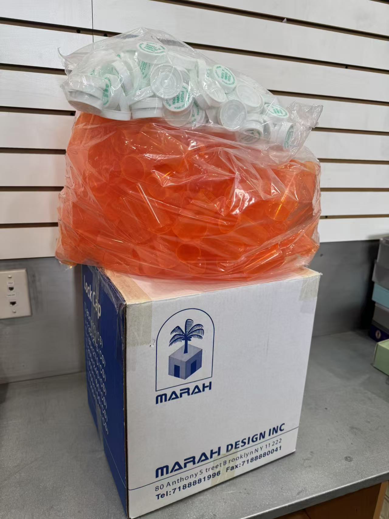 marah prescription bottles (bulk) with caps and box 